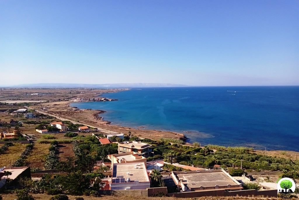 TORRE FANO: DA 2500 ANNI CI GUARDA LE SPALLE DAI PIRATI