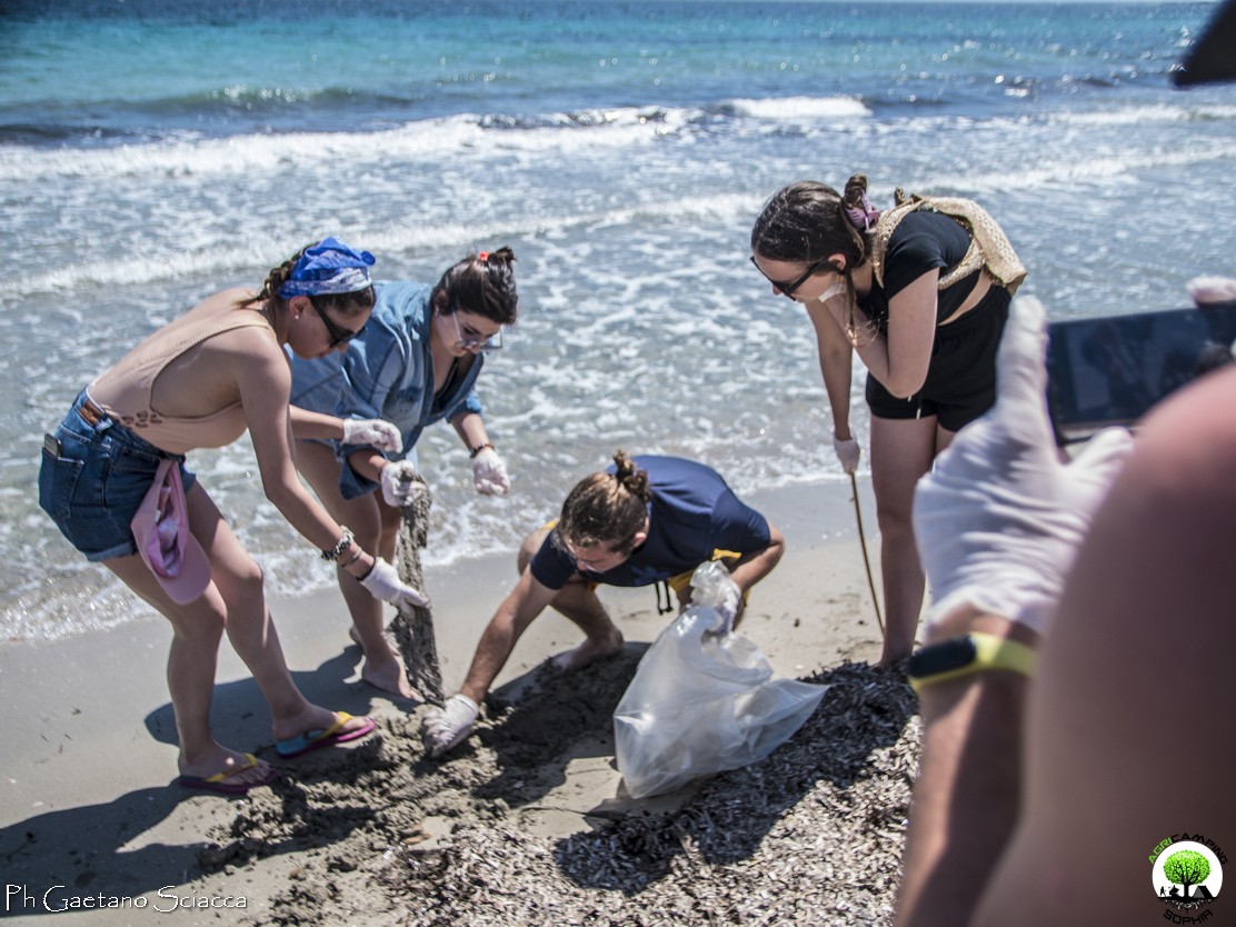 pulizia-spiaggia-marzamemi-clean-beach-3.jpg