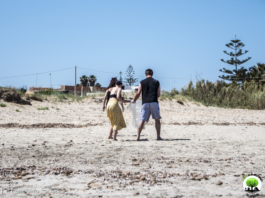 pulizia-spiaggia-marzamemi-clean-beach-3.jpg