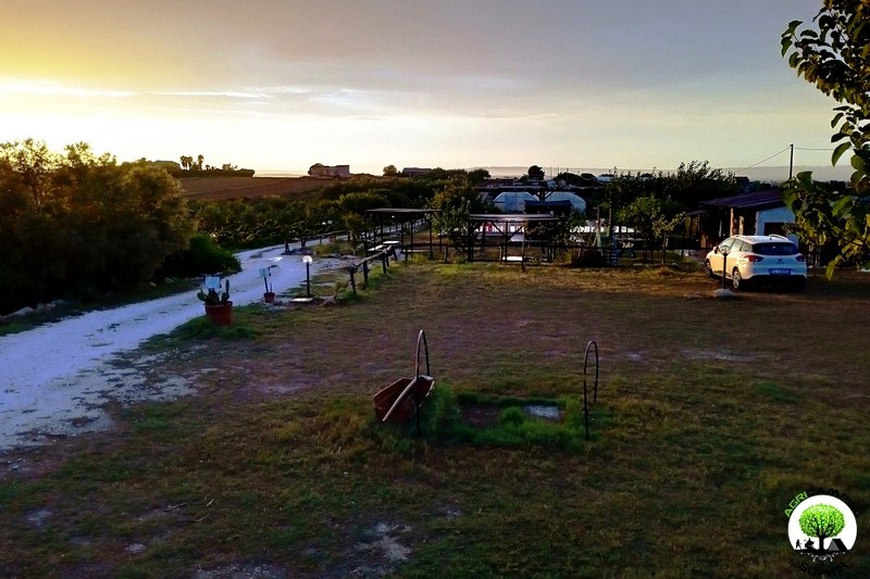 agri-camping-sophia-tramonto-dalla-reception